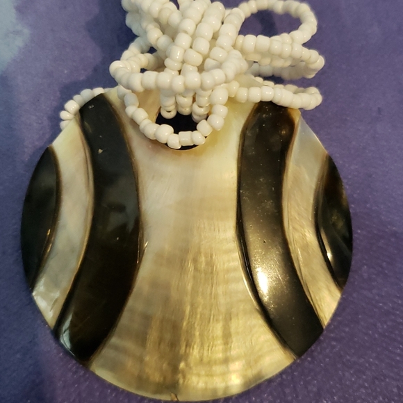 Necklace - Picture 2 of 3